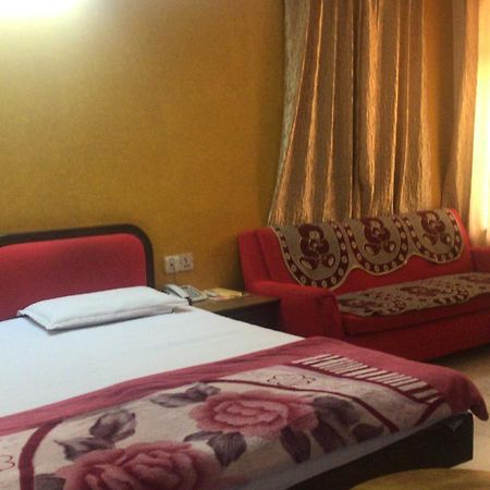 דלהי Hotel Sukant Palace מראה חיצוני תמונה