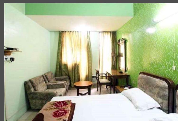 דלהי Hotel Sukant Palace מראה חיצוני תמונה