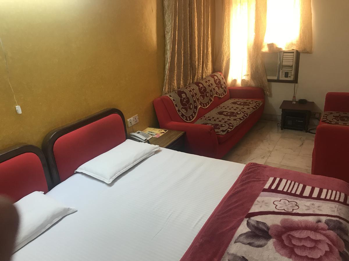 דלהי Hotel Sukant Palace מראה חיצוני תמונה